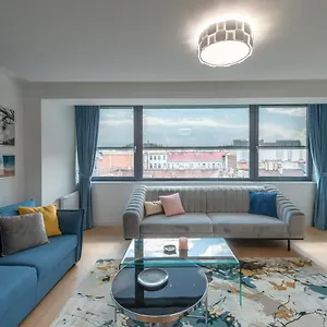 Imperial With Basilika And Castle View Need Reservation For Free Parking Apartment